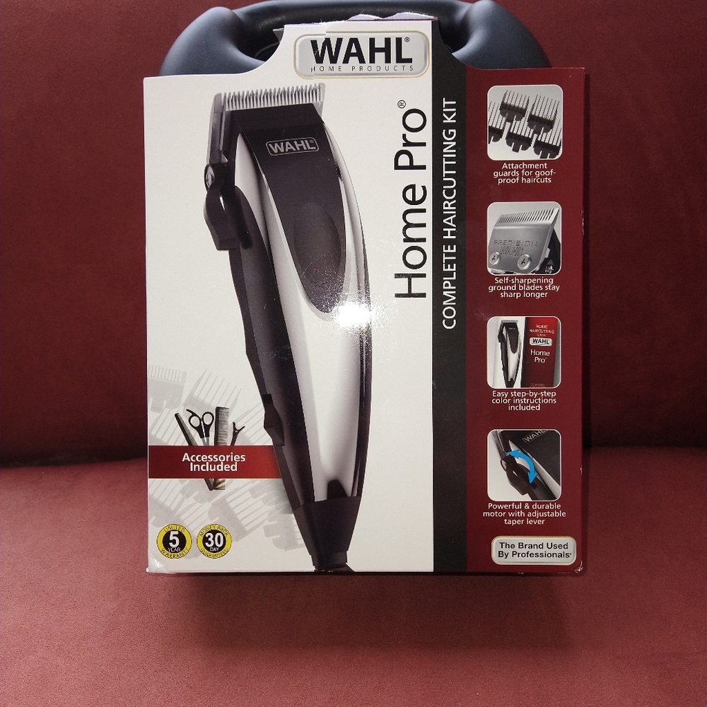 WAHL Home Pro haircutting kit New! 💋 Save money trim up at home Comes W/ Gift